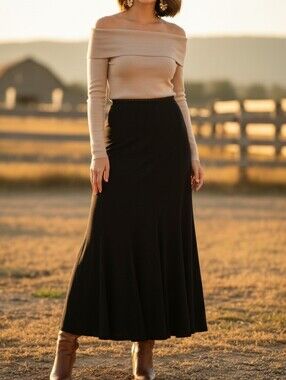 Vintage 90's Nueva Black Maxi Skirt With Flared Silhouette Made In Canada 🇨🇦